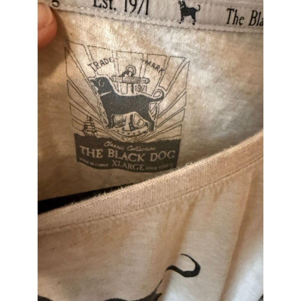 The Black Dog Long sleeve shirt